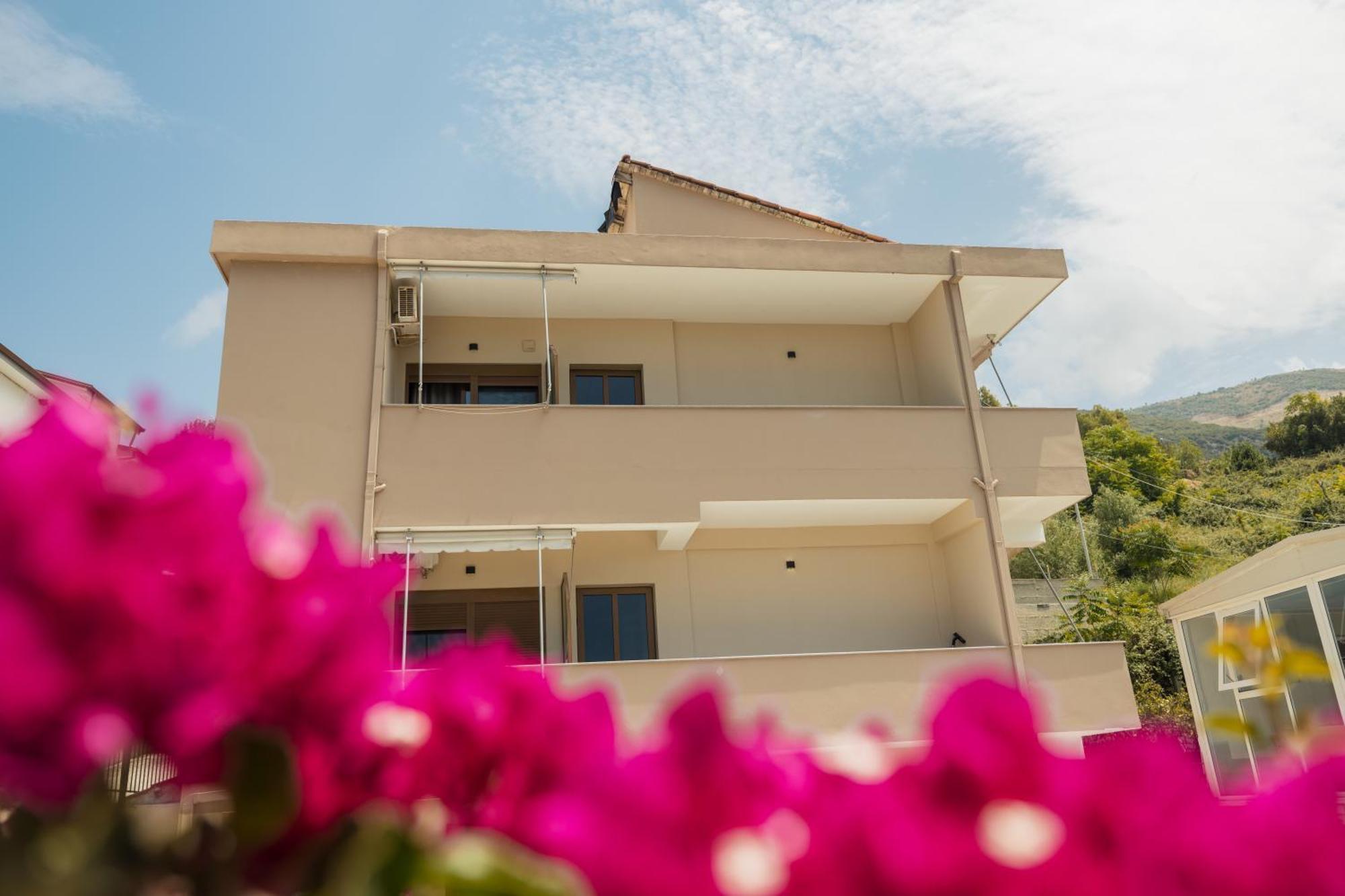 Vlorë Voyage Villa מראה חיצוני תמונה
