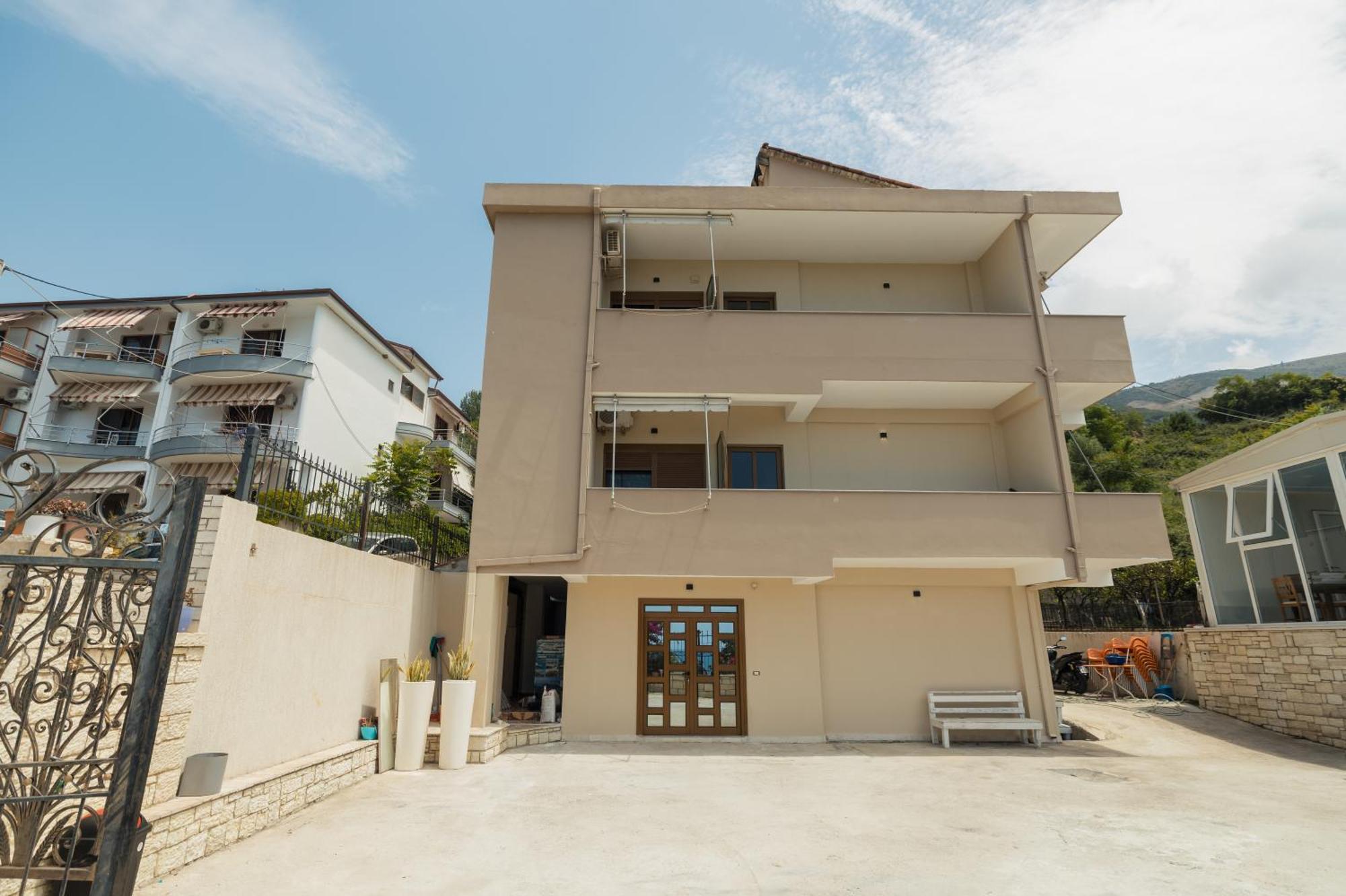 Vlorë Voyage Villa מראה חיצוני תמונה