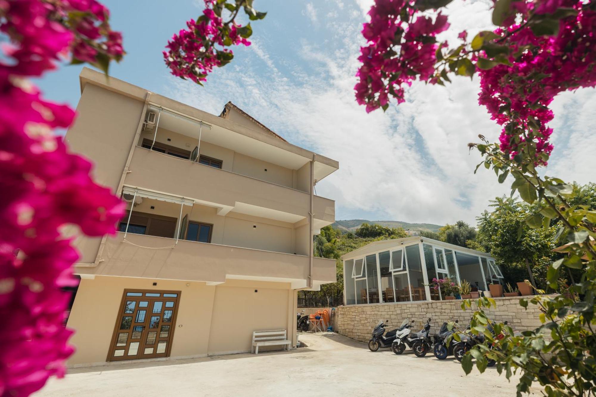 Vlorë Voyage Villa מראה חיצוני תמונה